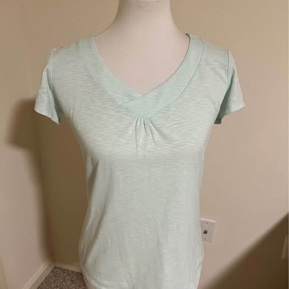 Kühl Light Green/Mint V-Neck Tee Small
